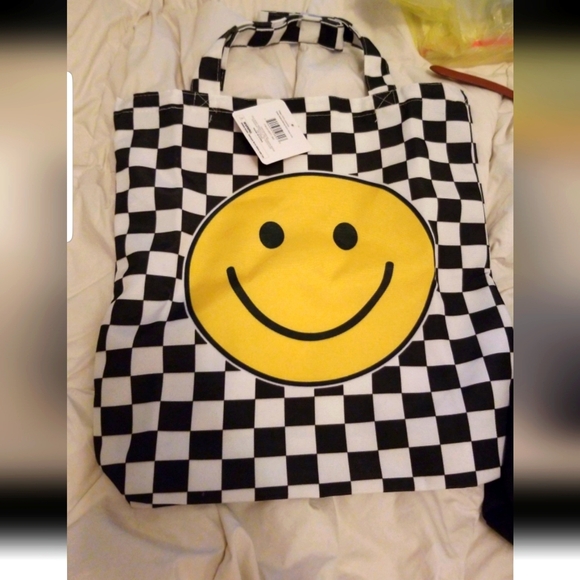 #smileyface totebag - Picture 1 of 1